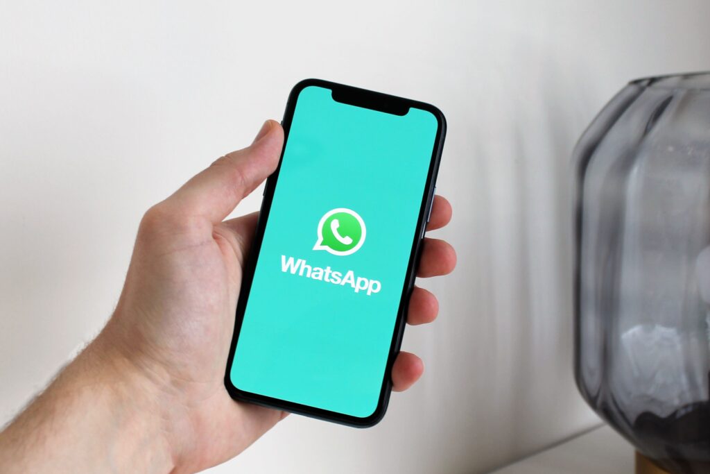 whatsapp local backup database file recovery